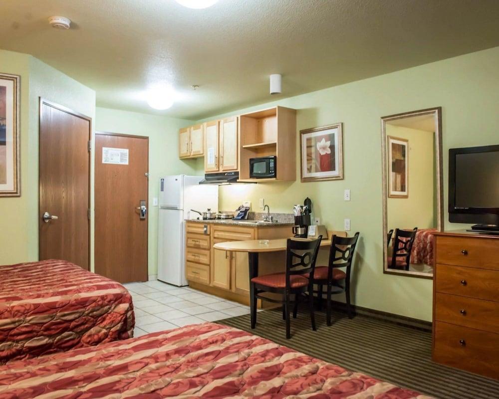 Suburban Studios Near Panama City Beach Exterior foto